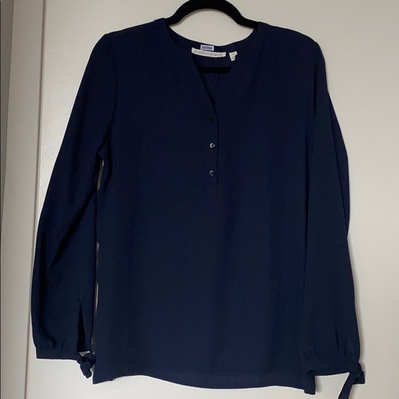 Blouse - Picture 1 of 4